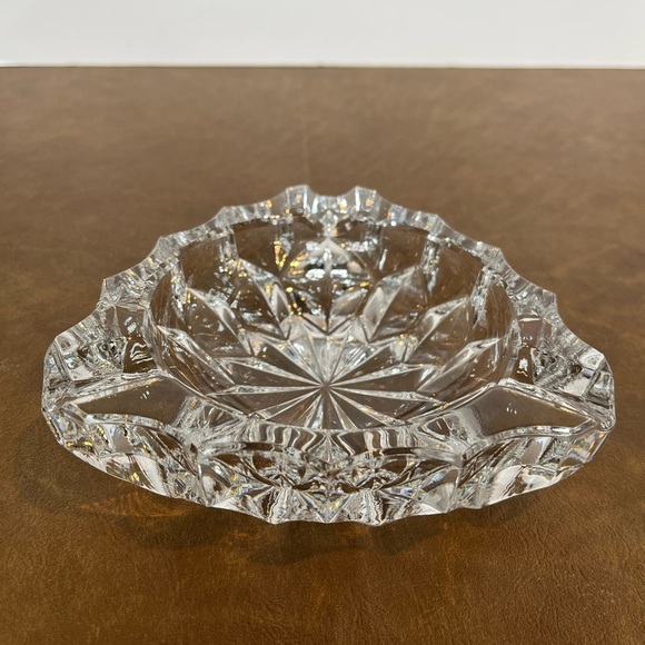 Vintage Heavy Clear-Cut Crystal Ashtray/ Trinket Dish - Picture 5 of 6